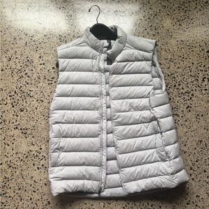 Lululemon navigation down vest size medium grey